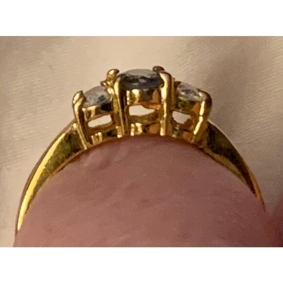 6 Womens Rings Gold and Silver Tones No Precious Metals or Stones Sizes 7 to 11 - Picture 15 of 16